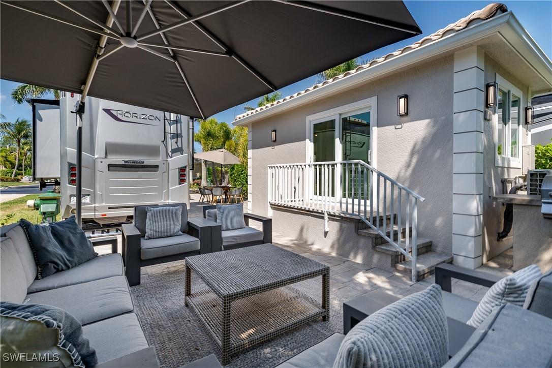 13478 Ladyfish Ln., Naples, FL 34114