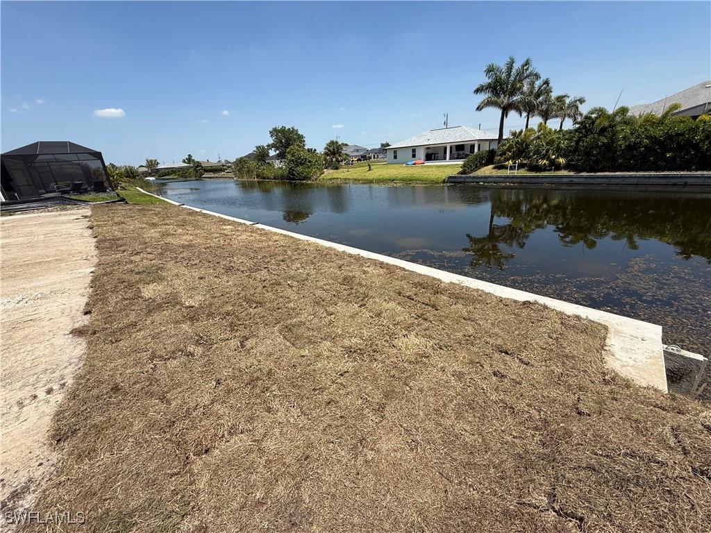 323 SW 26th Pl., Cape Coral, FL 33991