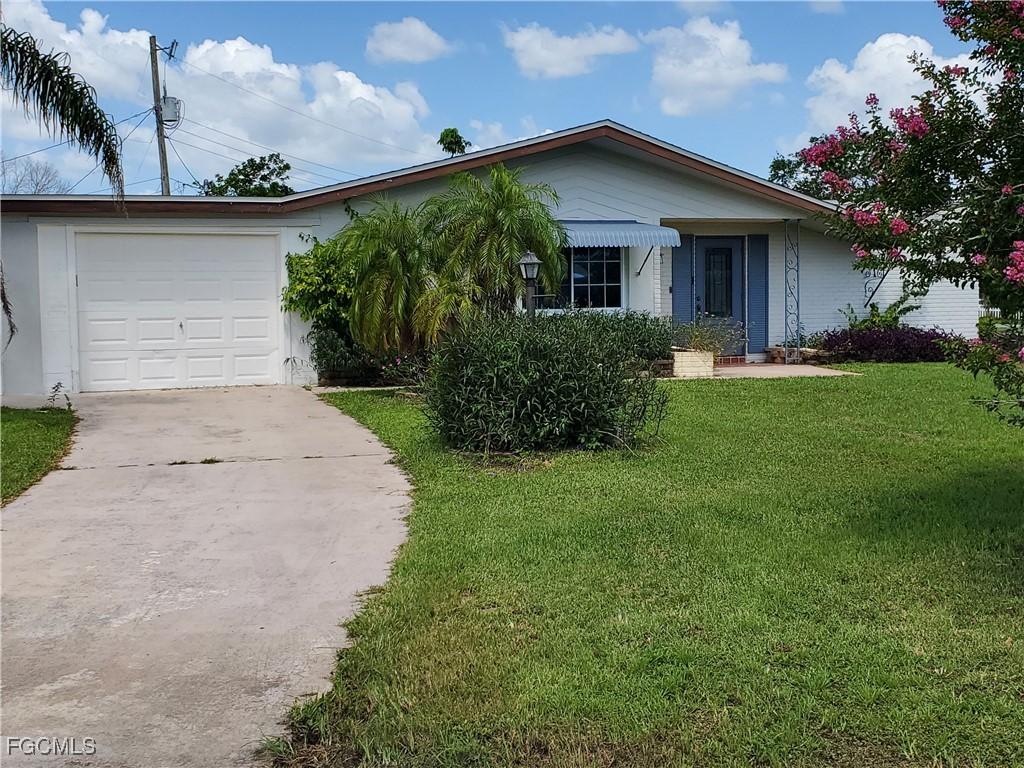 1313 Ellendale Cir., Lehigh Acres, FL 33936