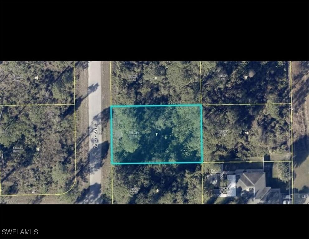 437 Lackey Ave., Lehigh Acres, FL 33974