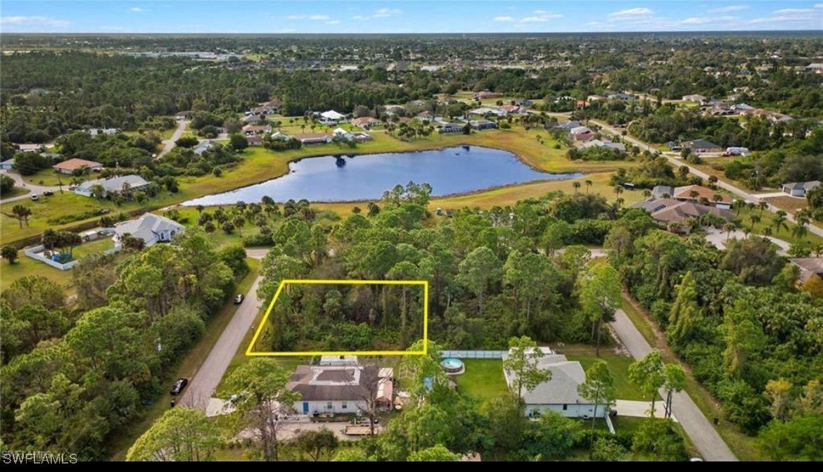 863 Kidvale St., Lehigh Acres, FL 33974