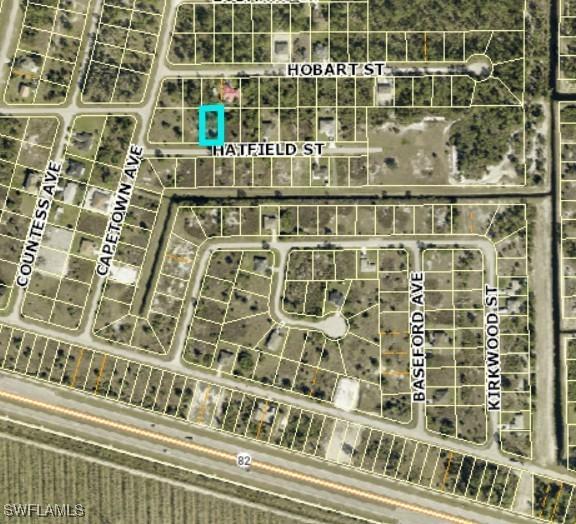 1021 Hatfield St., Lehigh Acres, FL 33974