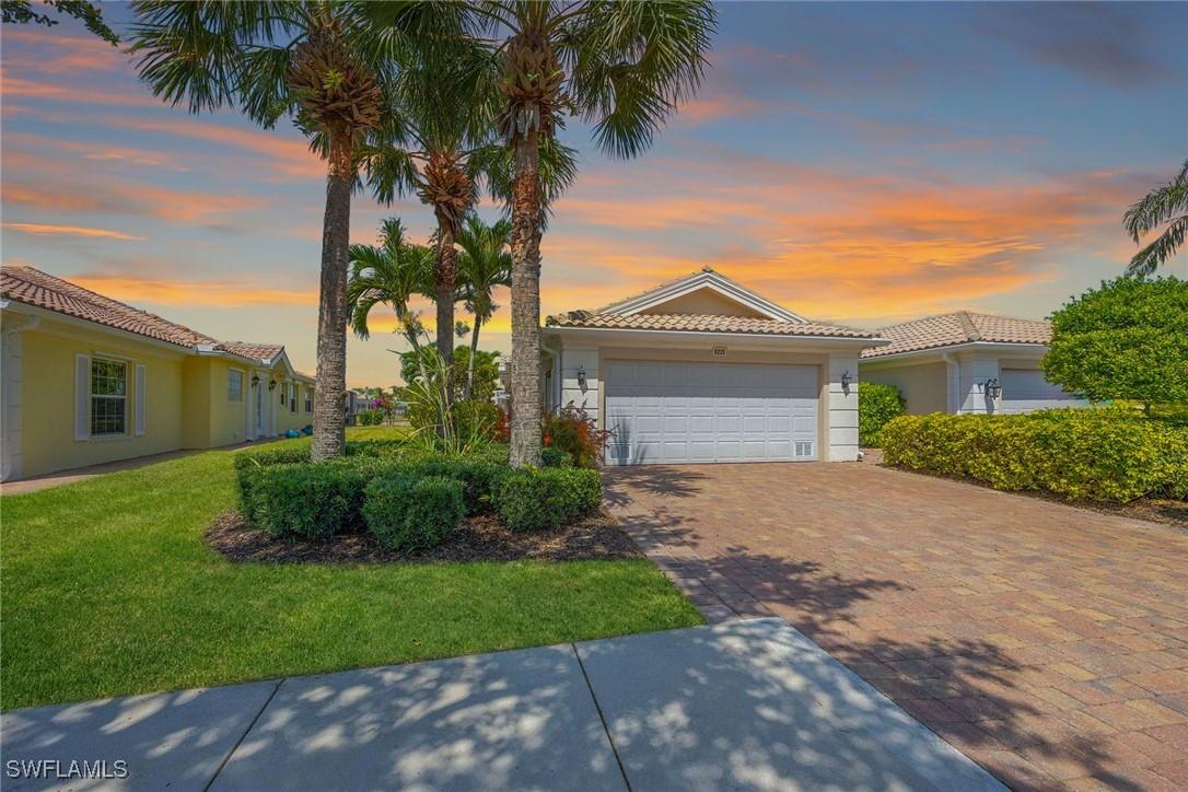 8225 Xenia Ln., Naples, FL 34114