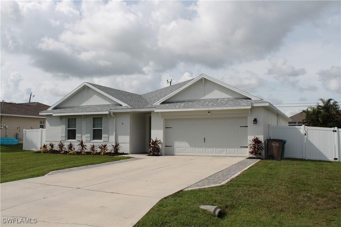 327 SW 19th Ln., Cape Coral, FL 33991