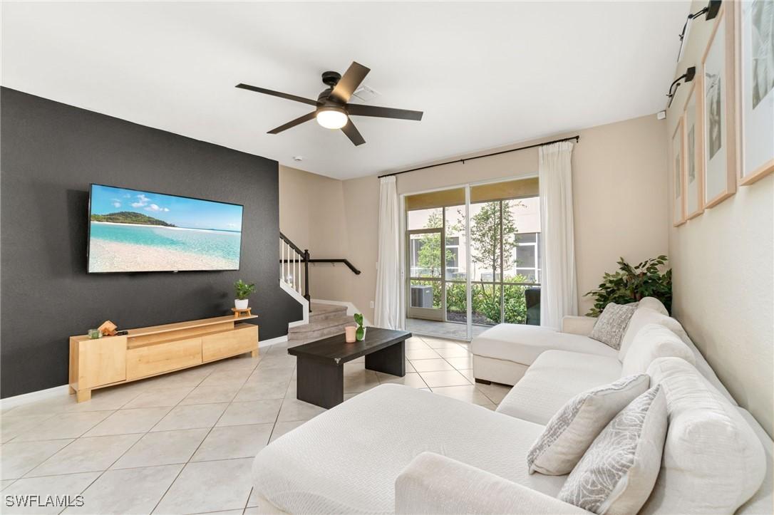 2767 Blossom Way, Naples, FL 34120