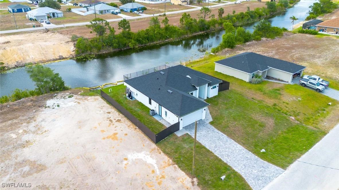 2916 NW 4th Pl., Cape Coral, FL 33993
