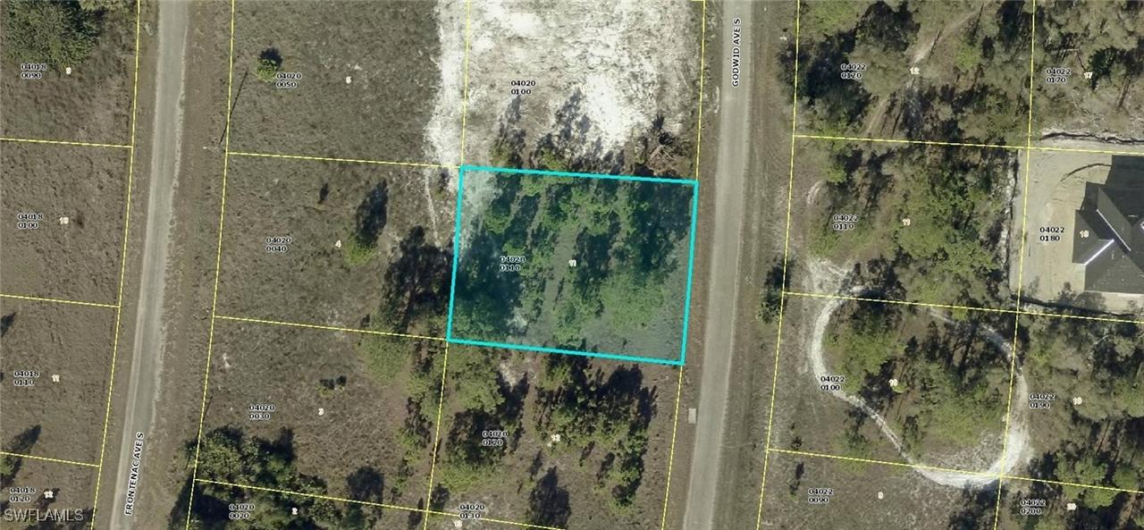 712 Godwid Ave., Lehigh Acres, FL 33974