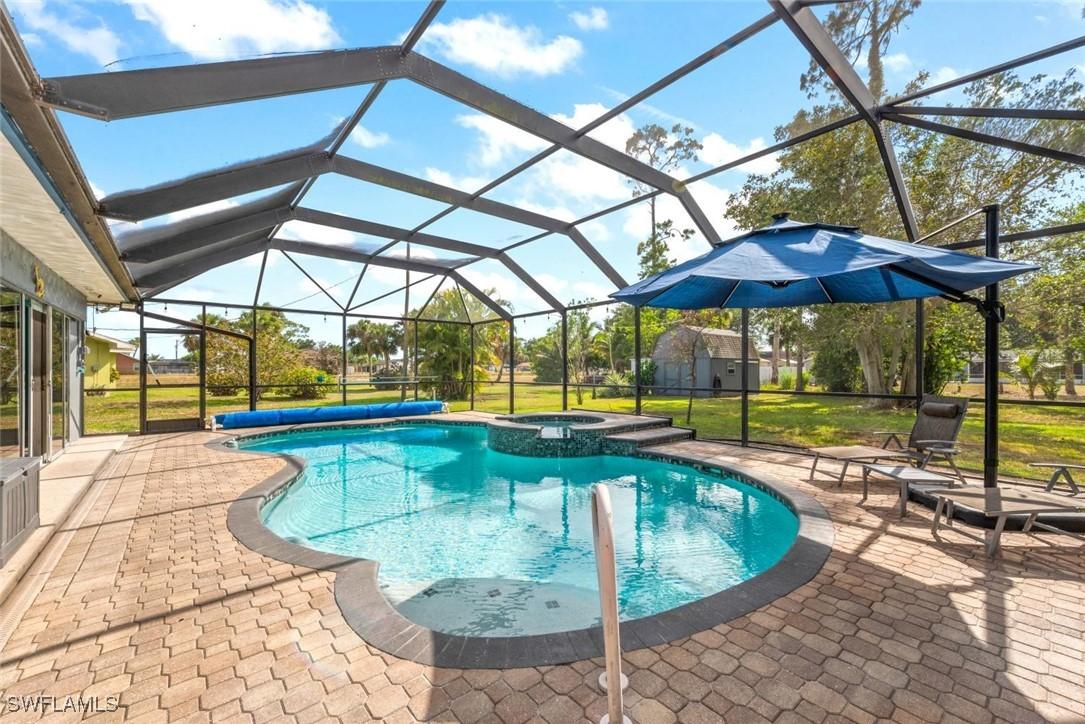 203 Lake Ave., Lehigh Acres, FL 33936