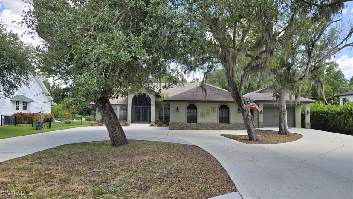 7311 Sean Ln., North Fort Myers, FL 33917