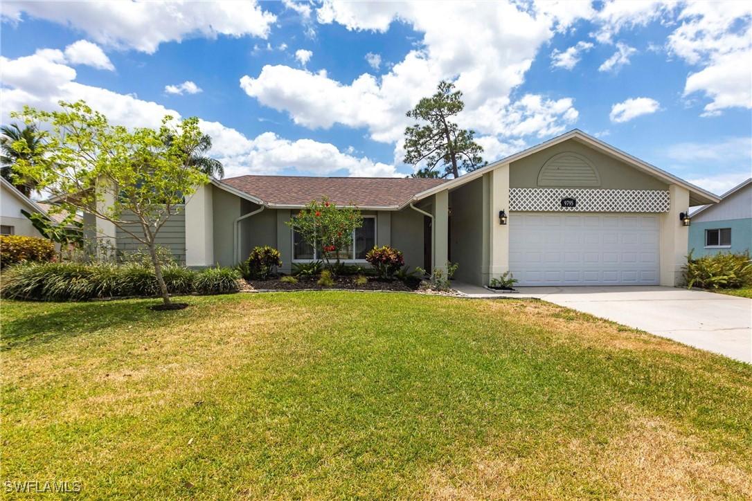 9795 Country Oaks Dr., Fort Myers, FL 33967