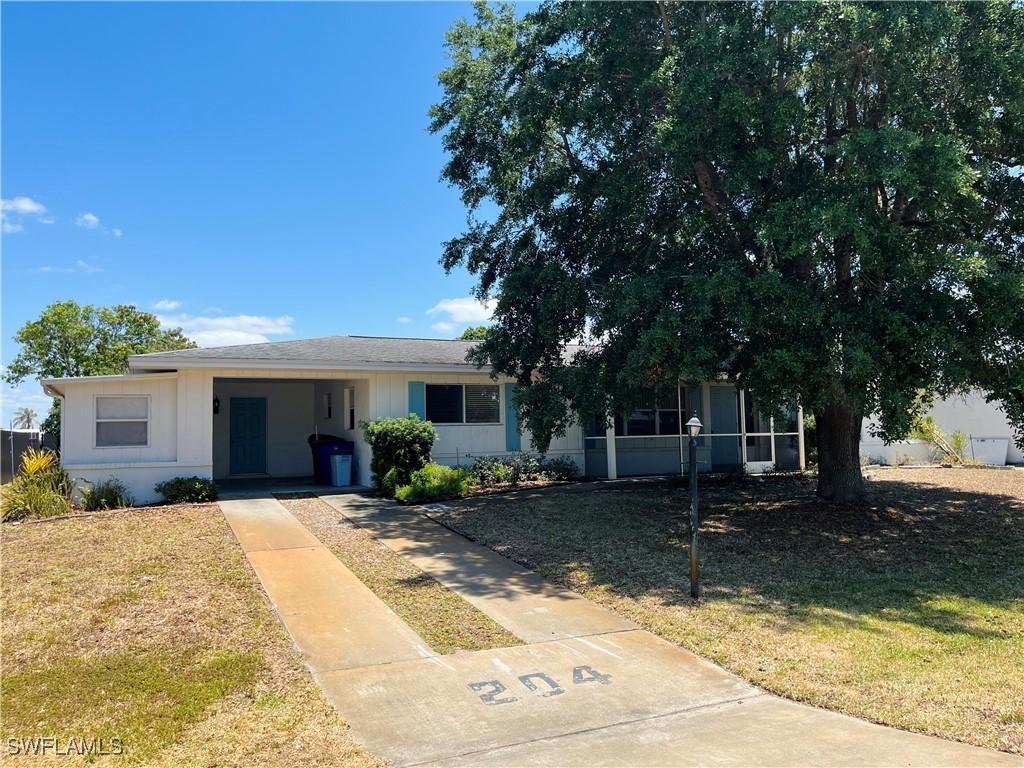204 Norwich Ave., Lehigh Acres, FL 33936