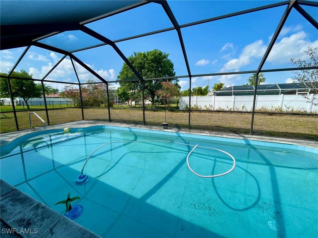 3812 SE 10th Ave., Cape Coral, FL 33904