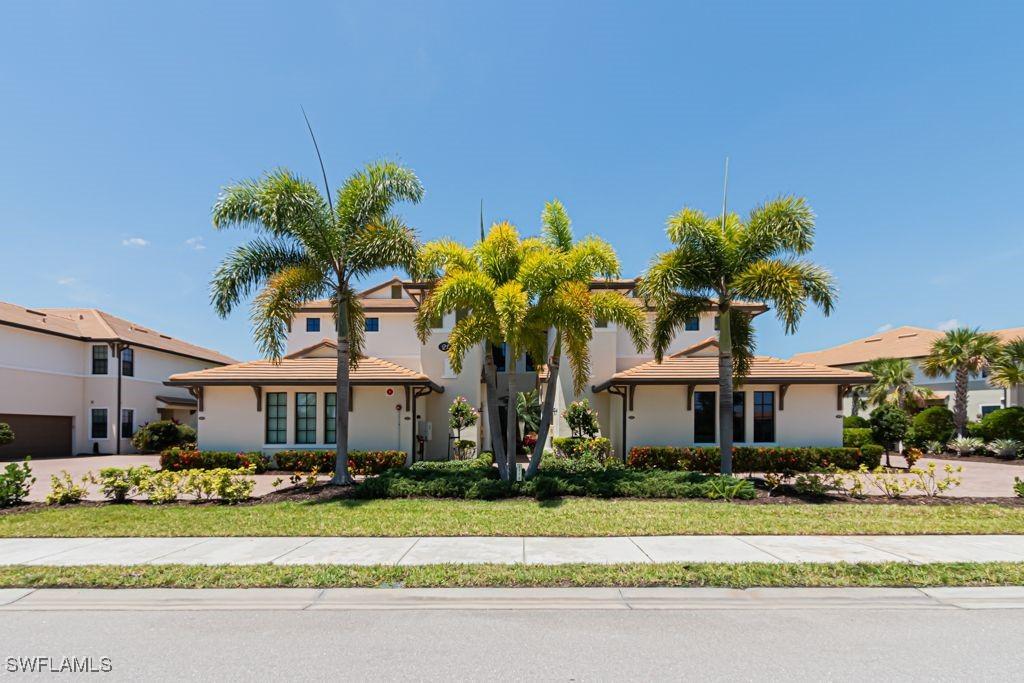 2173 Frangipani Cir. #102, Naples, FL 34120
