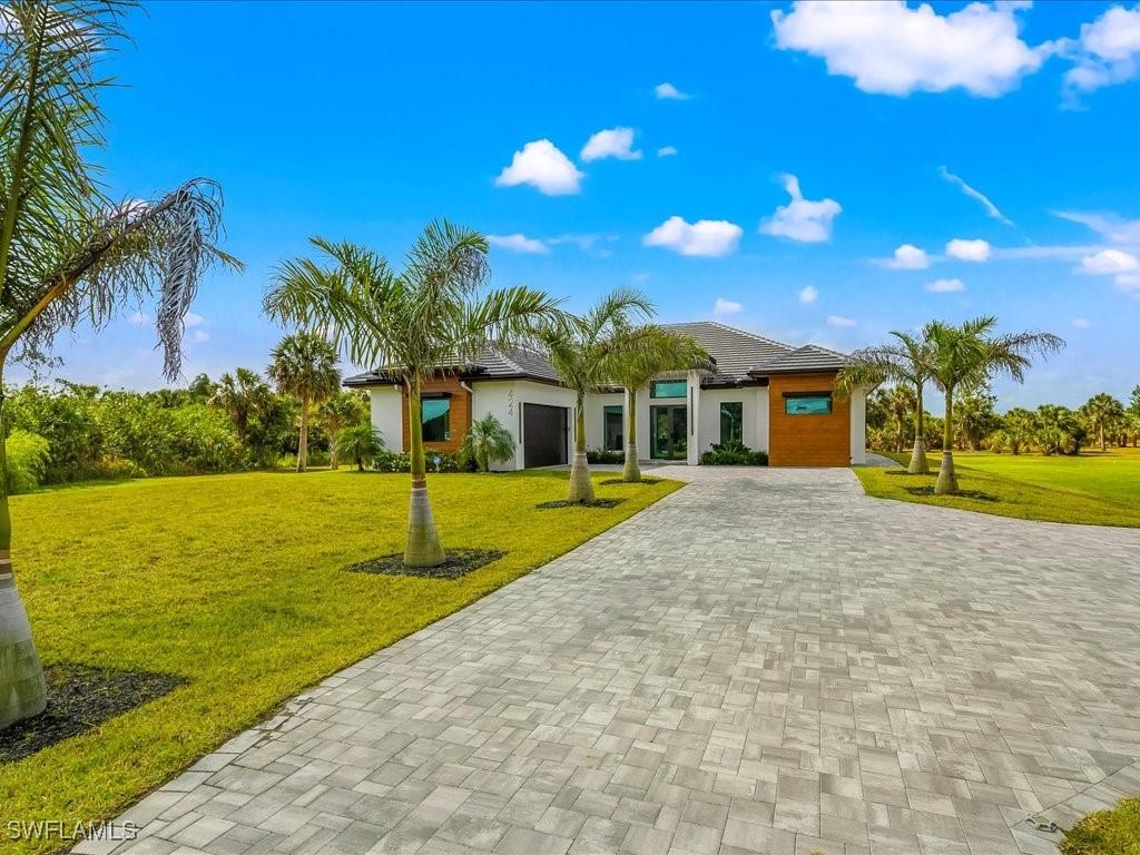 424 Shady Hollow Blvd., Naples, FL 34120