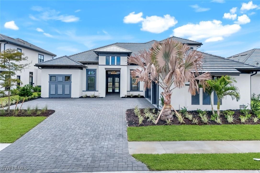 15460 Turin Dr., Naples, FL 34114