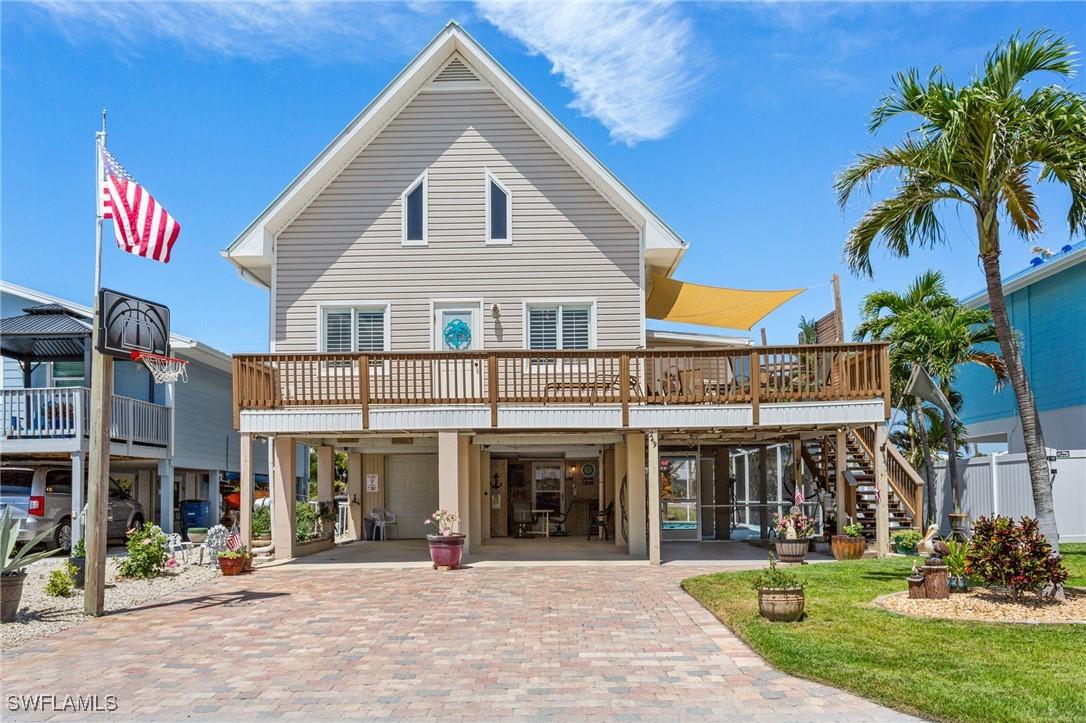 249 Pearl St., Fort Myers Beach, FL 33931