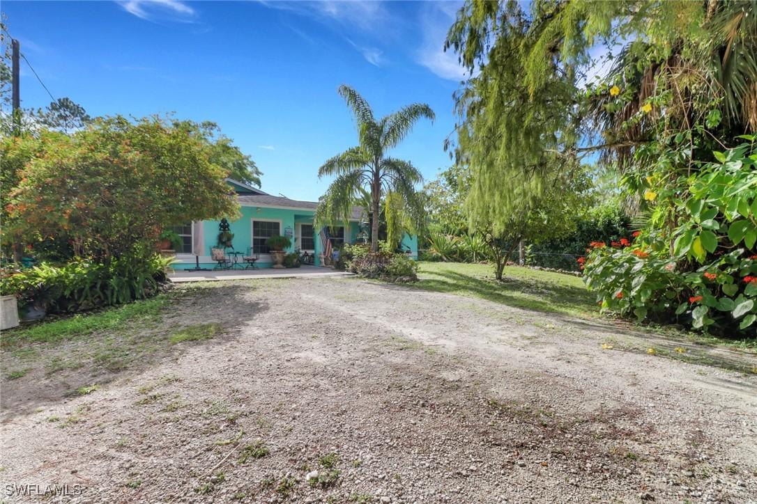 120 4th St., Naples, FL 34120