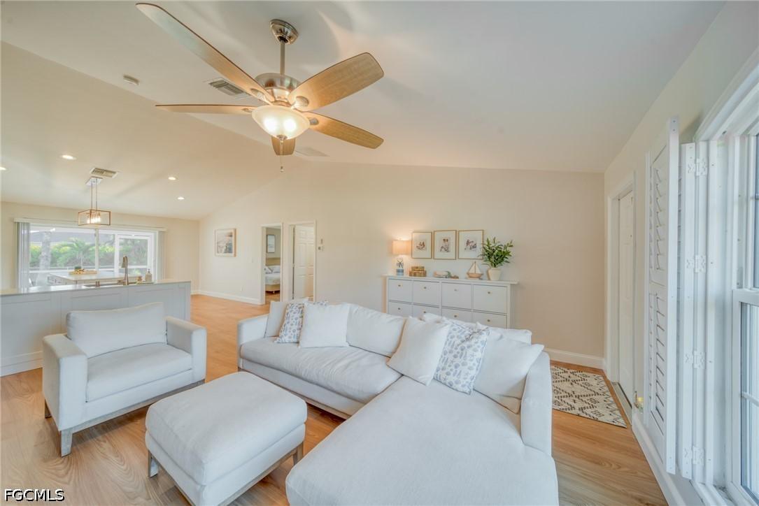 2847 SW 26th Pl., Cape Coral, FL 33914