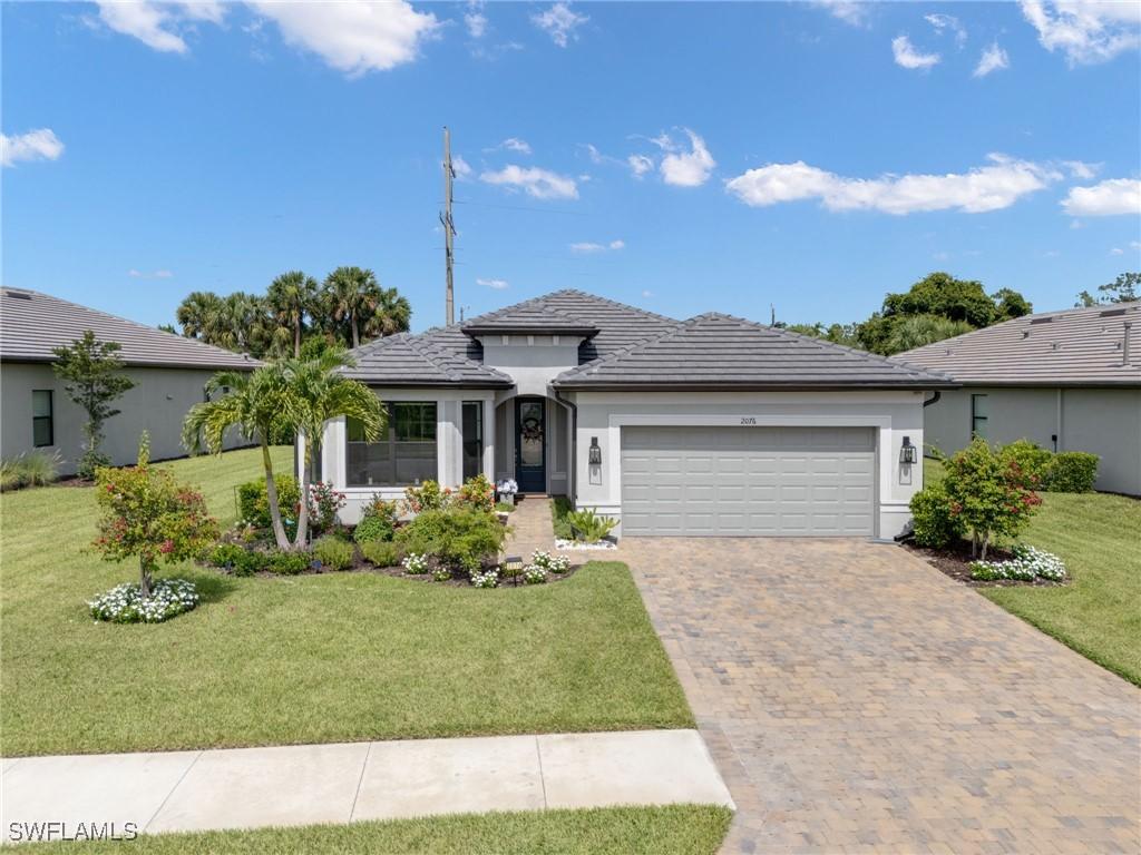 2076 Yellowfin Cir., Naples, FL 34114