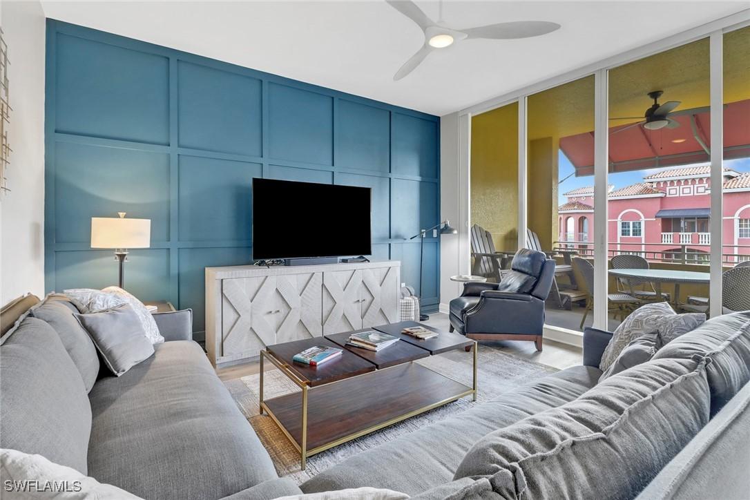410 Bayfront Pl. #2503, Naples, FL 34102