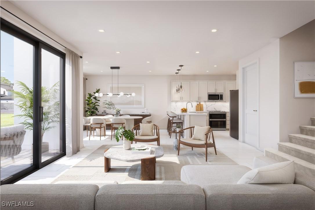 6085 Barbara Cir., Naples, FL 34112