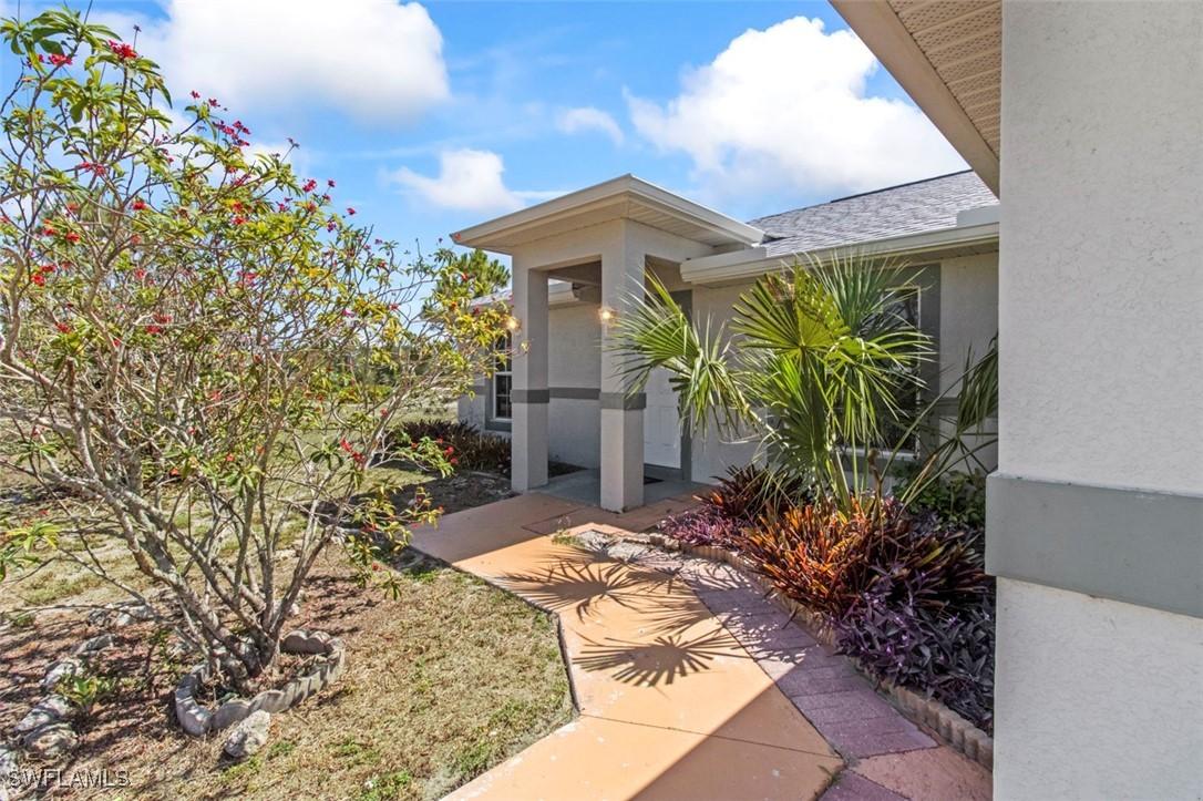 2905 Villa Ave., Lehigh Acres, FL 33976