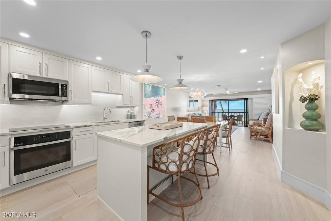 1795 Middle Gulf Dr. #302, Sanibel, FL 33957