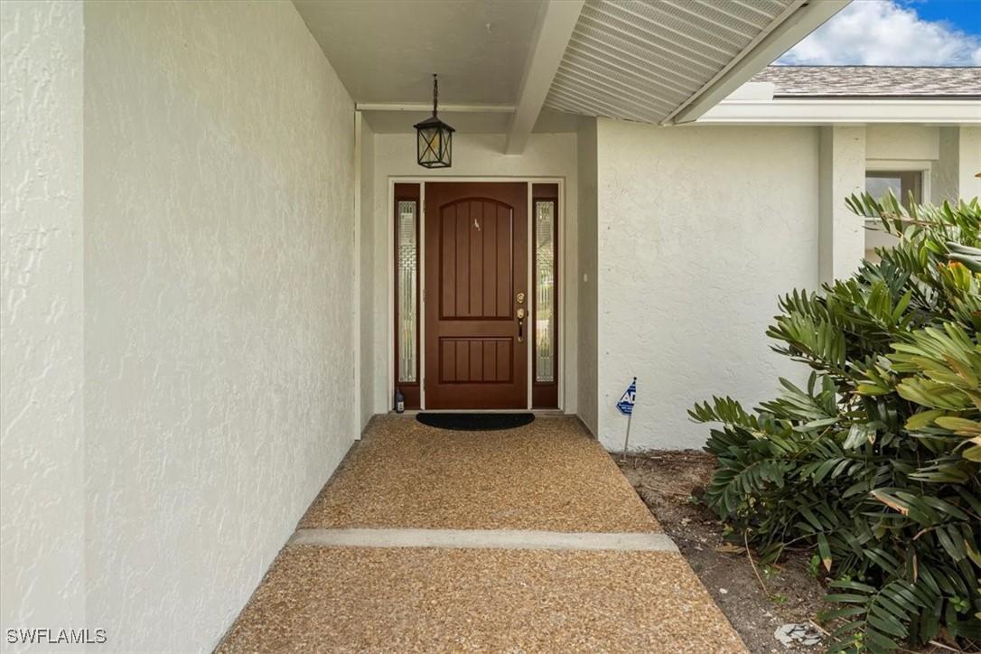 2232 Longboat Dr., Naples, FL 34104