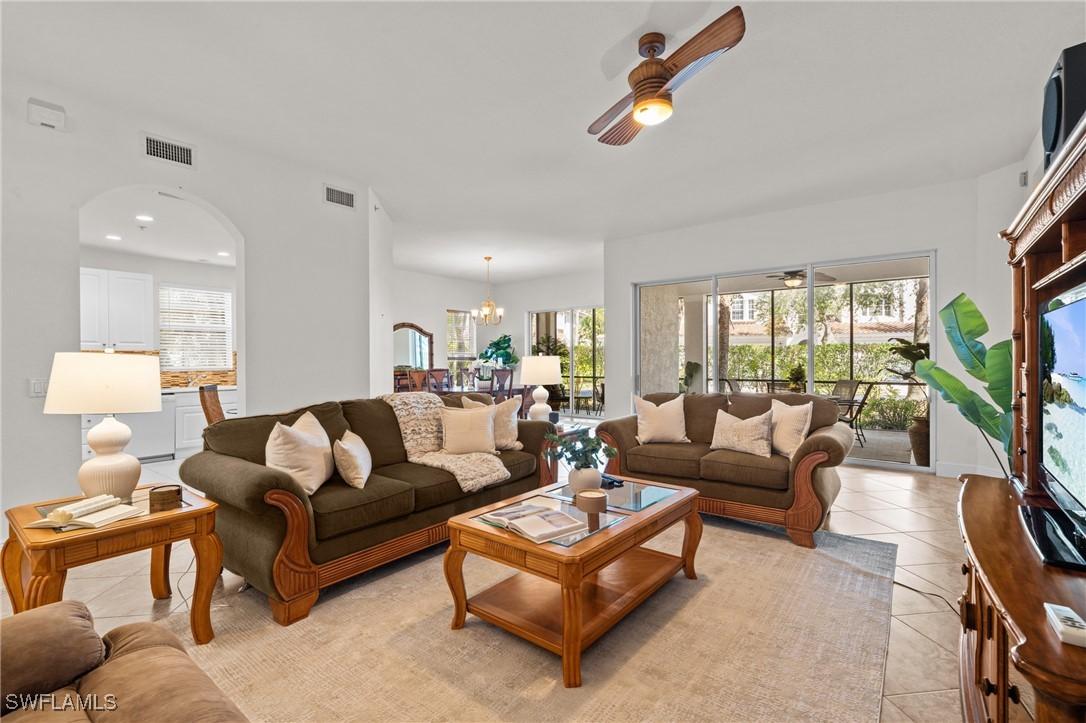 9083 Cascada Way #101, Naples, FL 34114
