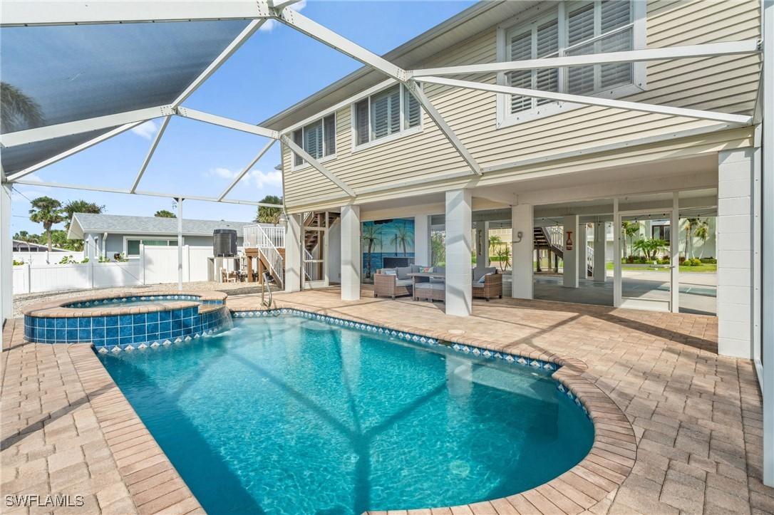 320 Madison Ct., Fort Myers Beach, FL 33931