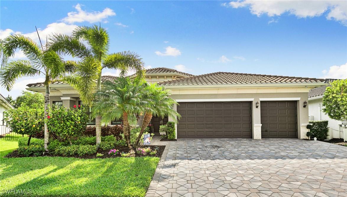 4605 Azalea Dr., Naples, FL 34119