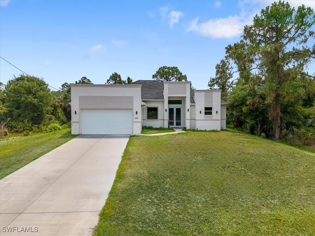 409 Columbus Blvd., Lehigh Acres, FL 33974