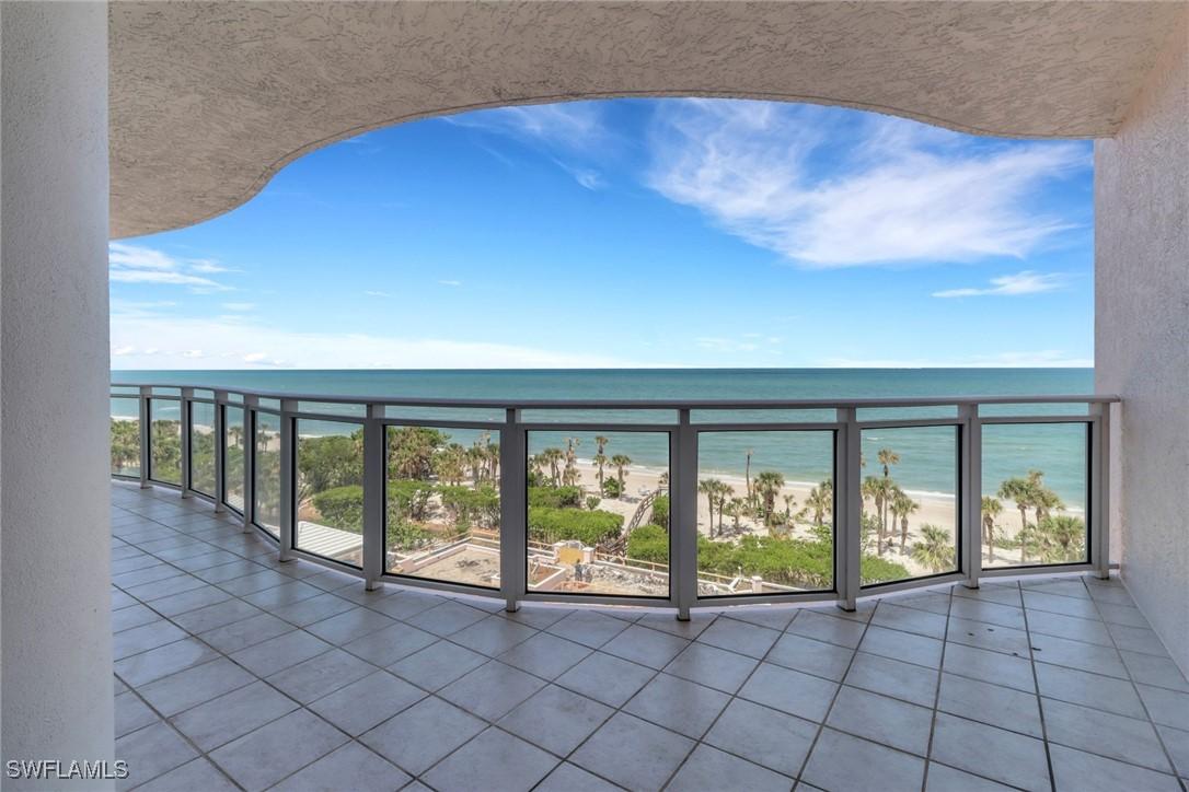 8231 Bay Colony Dr. #602, Naples, FL 34108