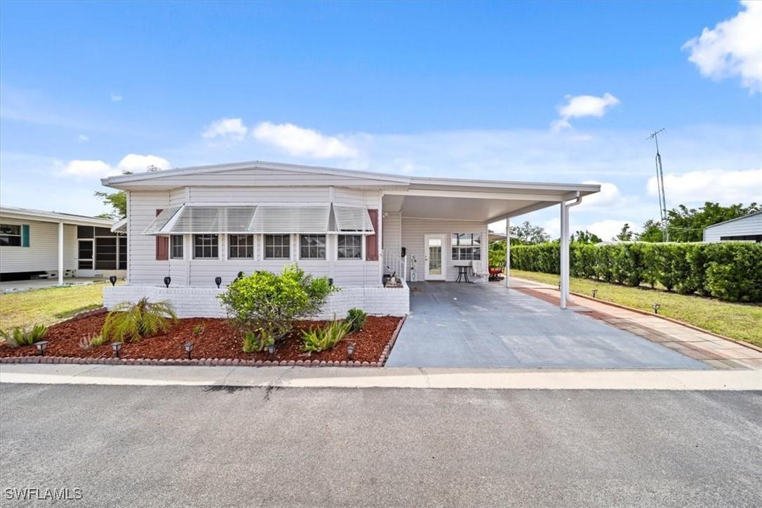 30 Aloe St., Alva, FL 33920