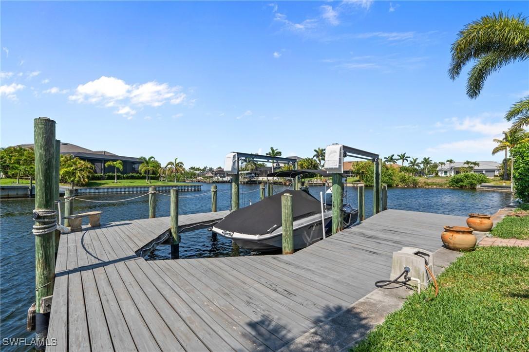 2915 Beach Pkwy., Cape Coral, FL 33914