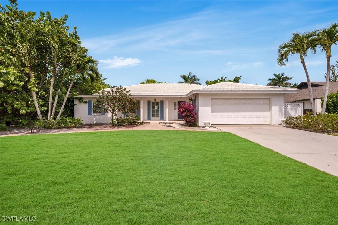 4711 Crayton Rd., Naples, FL 34103