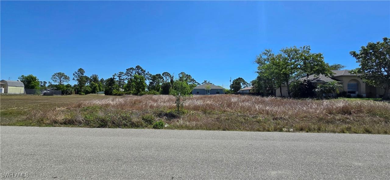 4033 NE 10th Ave., Cape Coral, FL 33909