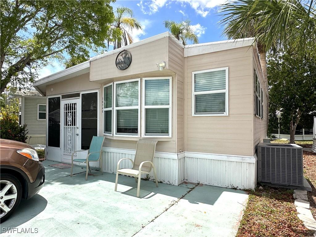 10740 Everglades Kite Cir., Estero, FL 33928