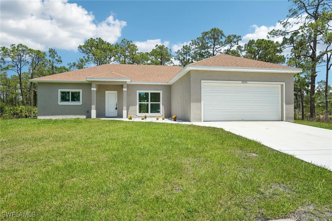 3205 E 21st St., Alva, FL 33920