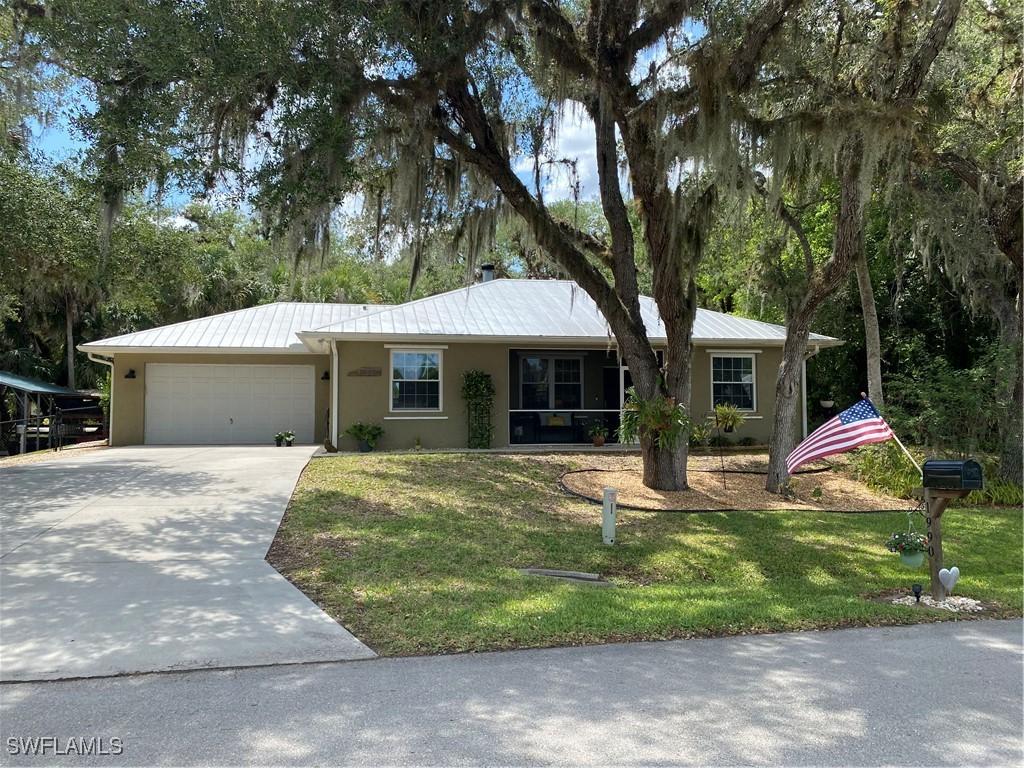 1990 Snyder Dr., Alva, FL 33920
