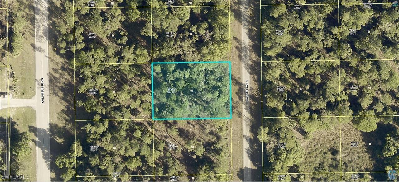 132 Nassau Ave., Lehigh Acres, FL 33974