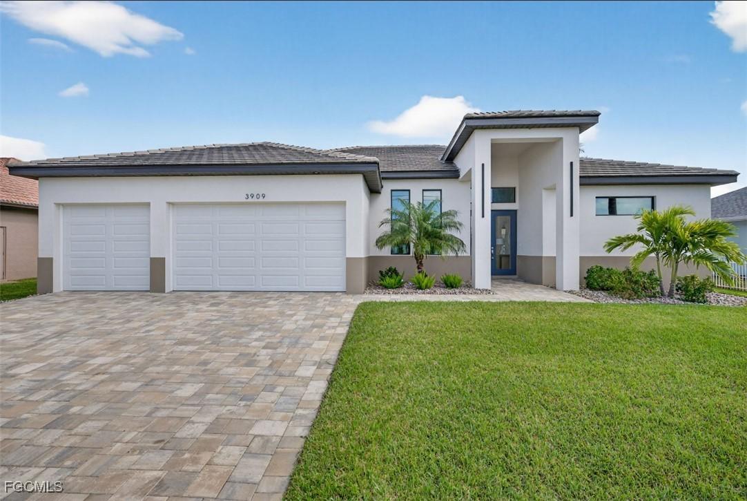 3909 SW 20th Ave., Cape Coral, FL 33914
