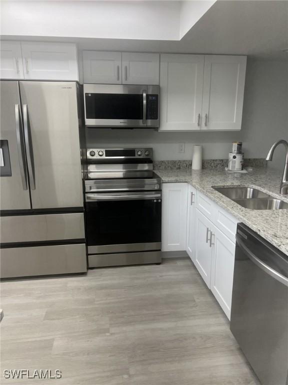5707 Foxlake Dr. #2, North Fort Myers, FL 33917