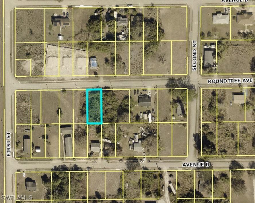 23050 Roundtree Ave., Alva, FL 33920