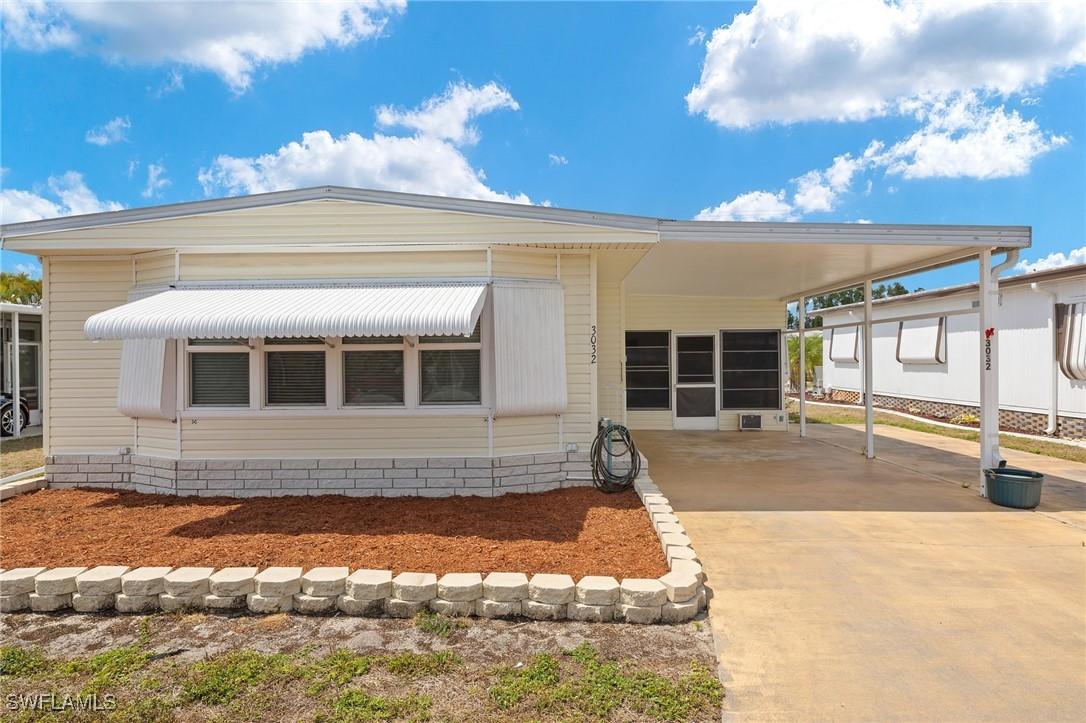 3032 Longview Ln., North Fort Myers, FL 33917