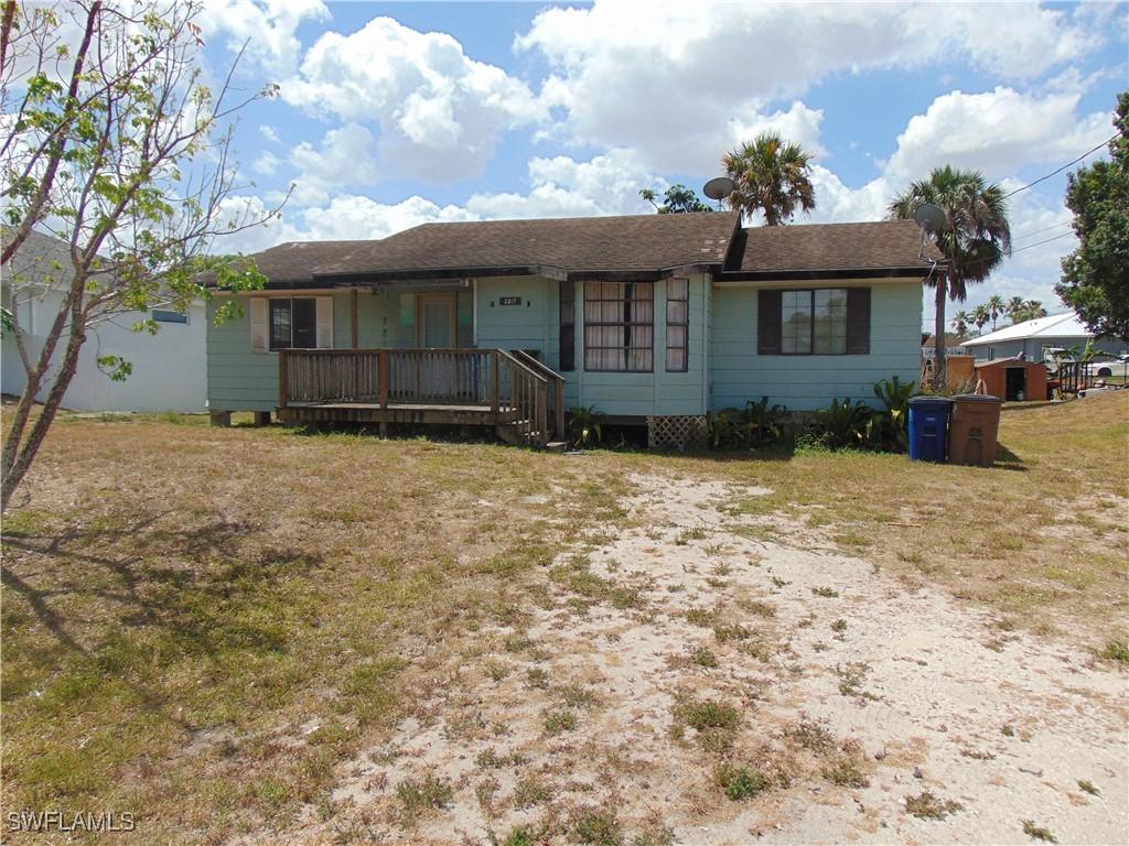 2917 13th St., Lehigh Acres, FL 33971