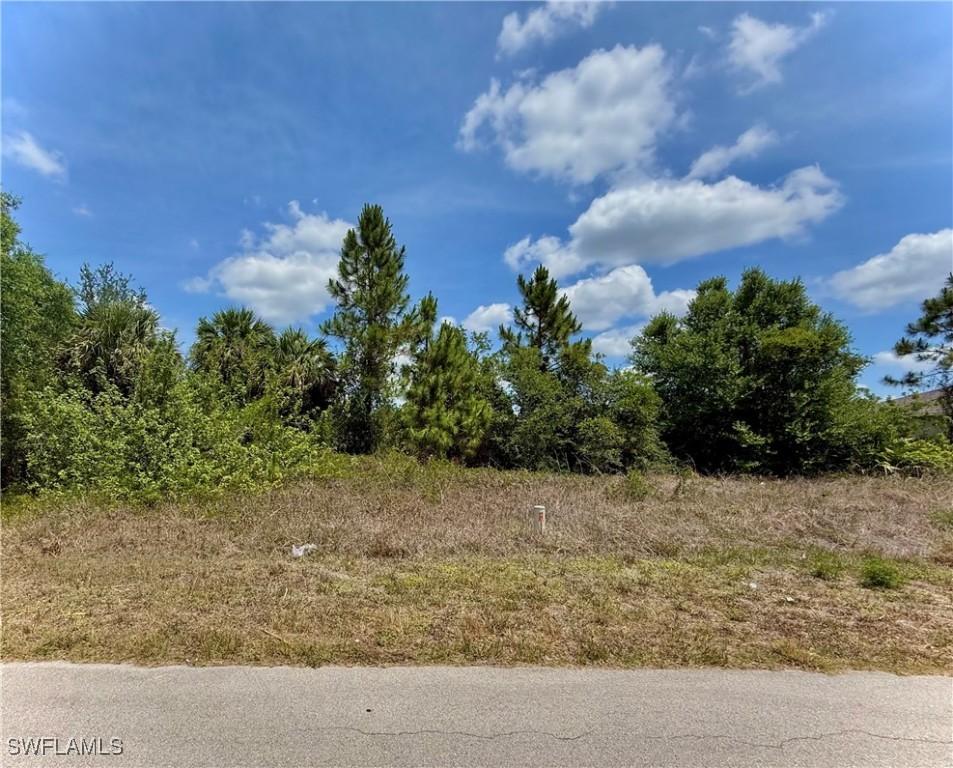 807 Casper Yost St., Lehigh Acres, FL 33974