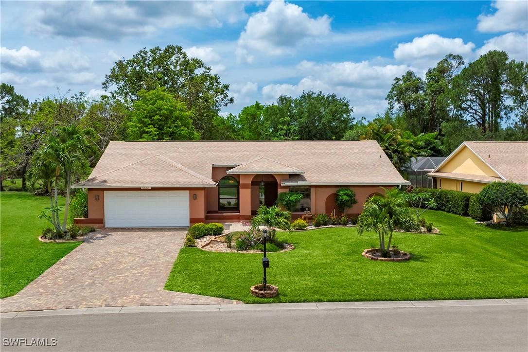 10421 Regent Cir., Naples, FL 34109