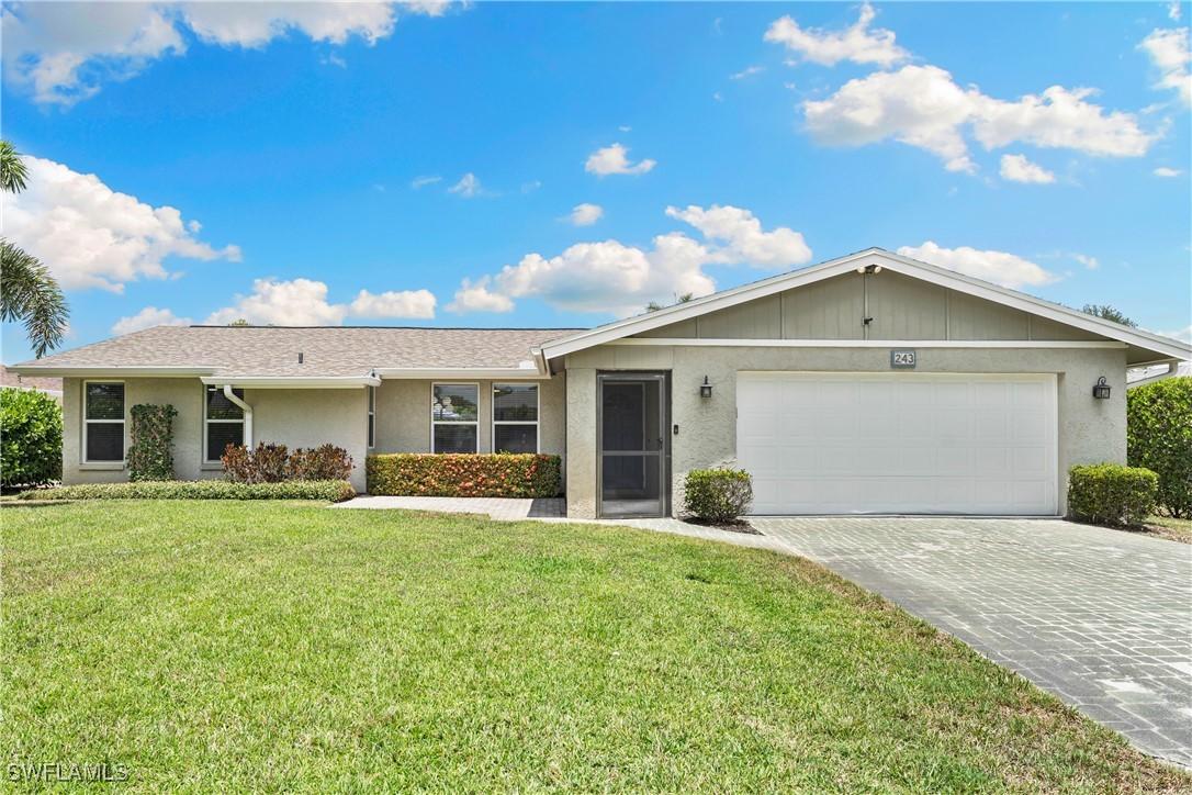 243 Willowick Dr., Naples, FL 34110