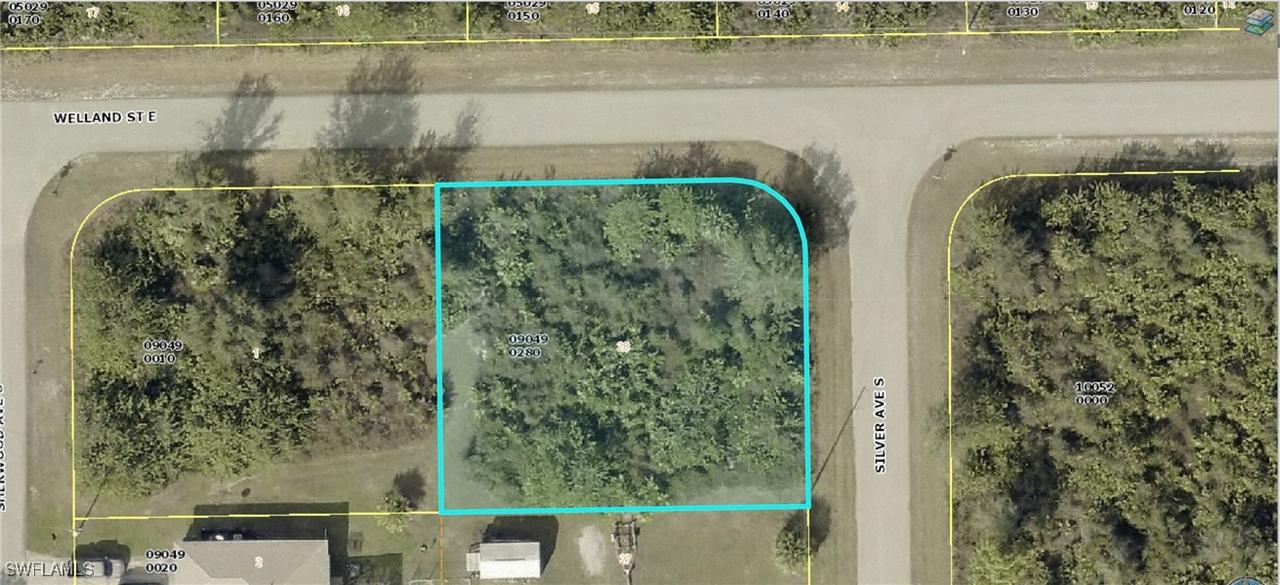 546 Silver Ave., Lehigh Acres, FL 33974